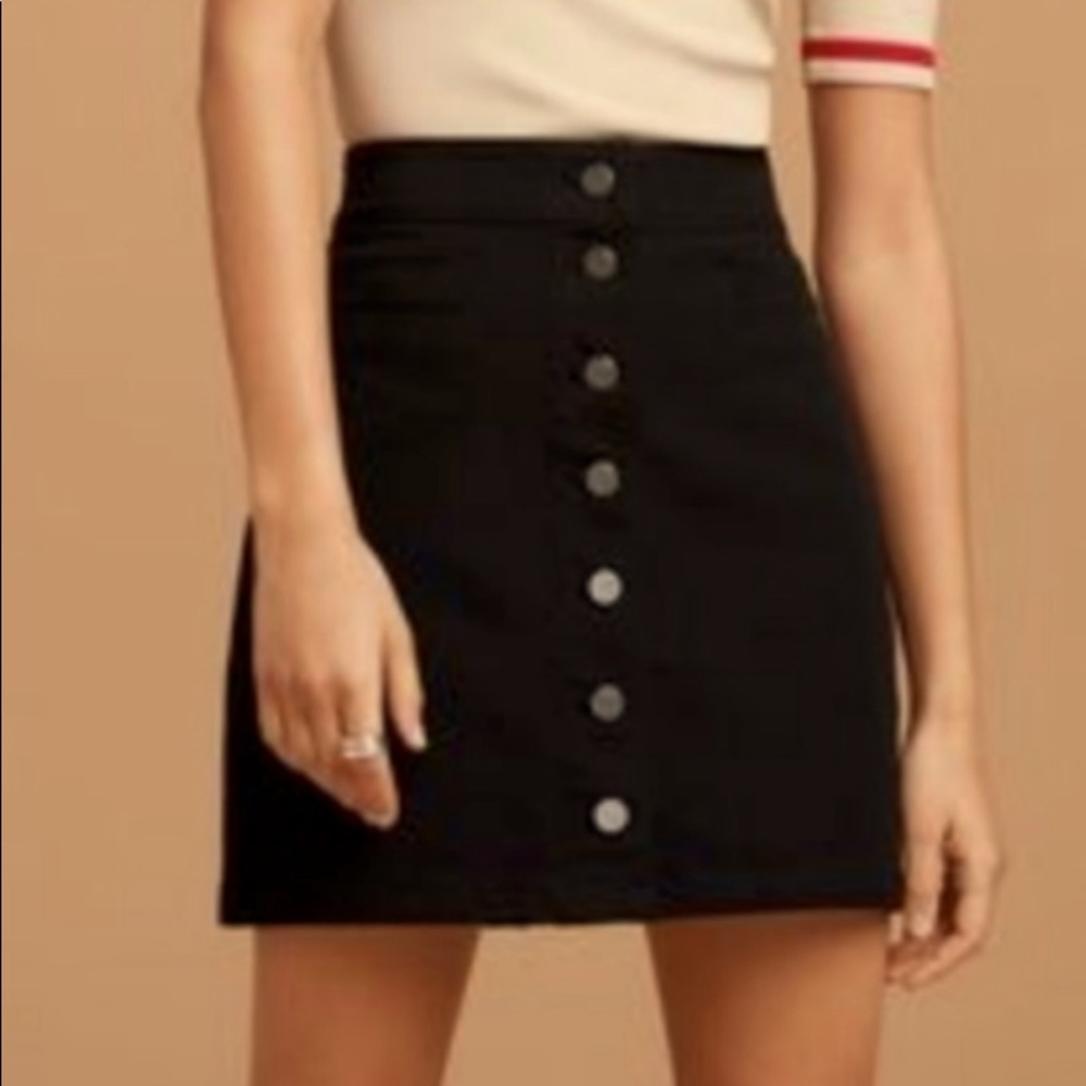 Wilfred Free by Aritzia black Corduroy Skirt